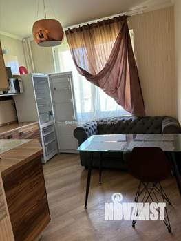 2-к квартира, вторичка, 54м2, 1/4 этаж