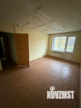 4-к квартира, вторичка, 79м2, 1/9 этаж