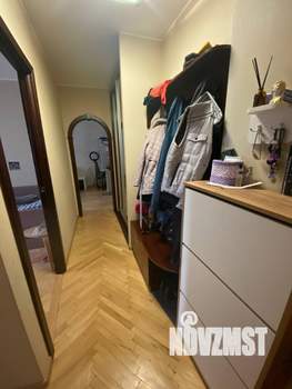 3-к квартира, вторичка, 58м2, 8/9 этаж