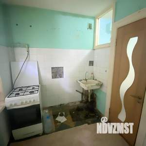 2-к квартира, вторичка, 42м2, 1/5 этаж