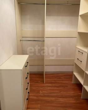 1-к квартира, вторичка, 42м2, 10/17 этаж