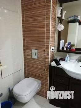 2-к квартира, вторичка, 63м2, 10/17 этаж