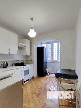 3-к квартира, вторичка, 63м2, 4/14 этаж