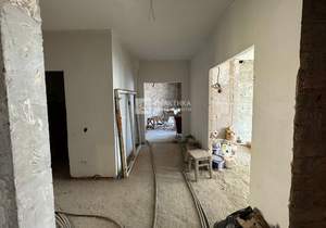 3-к квартира, вторичка, 107м2, 3/25 этаж