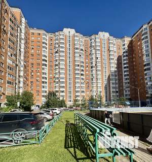 3-к квартира, вторичка, 76м2, 10/17 этаж
