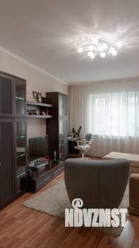 2-к квартира, вторичка, 67м2, 7/16 этаж