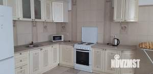 2-к квартира, вторичка, 72м2, 2/10 этаж