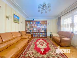 4-к квартира, вторичка, 126м2, 2/3 этаж