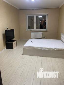 2-к квартира, вторичка, 63м2, 1/18 этаж