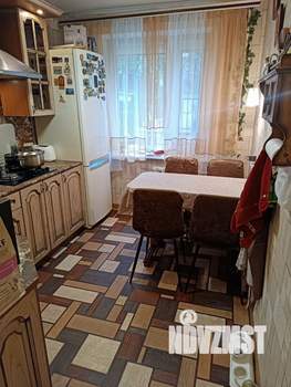 3-к квартира, вторичка, 54м2, 1/9 этаж