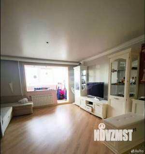 2-к квартира, вторичка, 63м2, 10/17 этаж