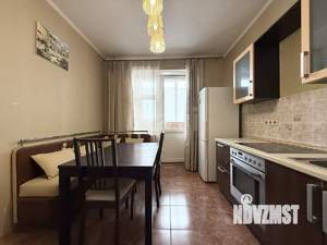 2-к квартира, вторичка, 63м2, 9/17 этаж