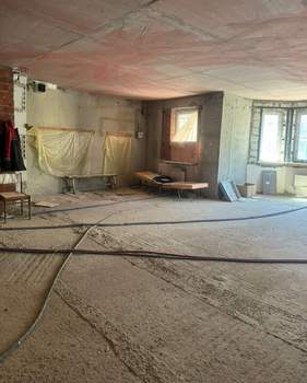 2-к квартира, вторичка, 78м2, 1/6 этаж