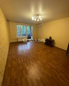 3-к квартира, вторичка, 74м2, 1/9 этаж